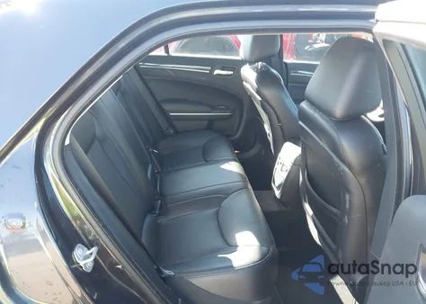 2019 Chrysler 300 Touring L из США, поврежденный, VIN 2C3CCAAG9KH616997